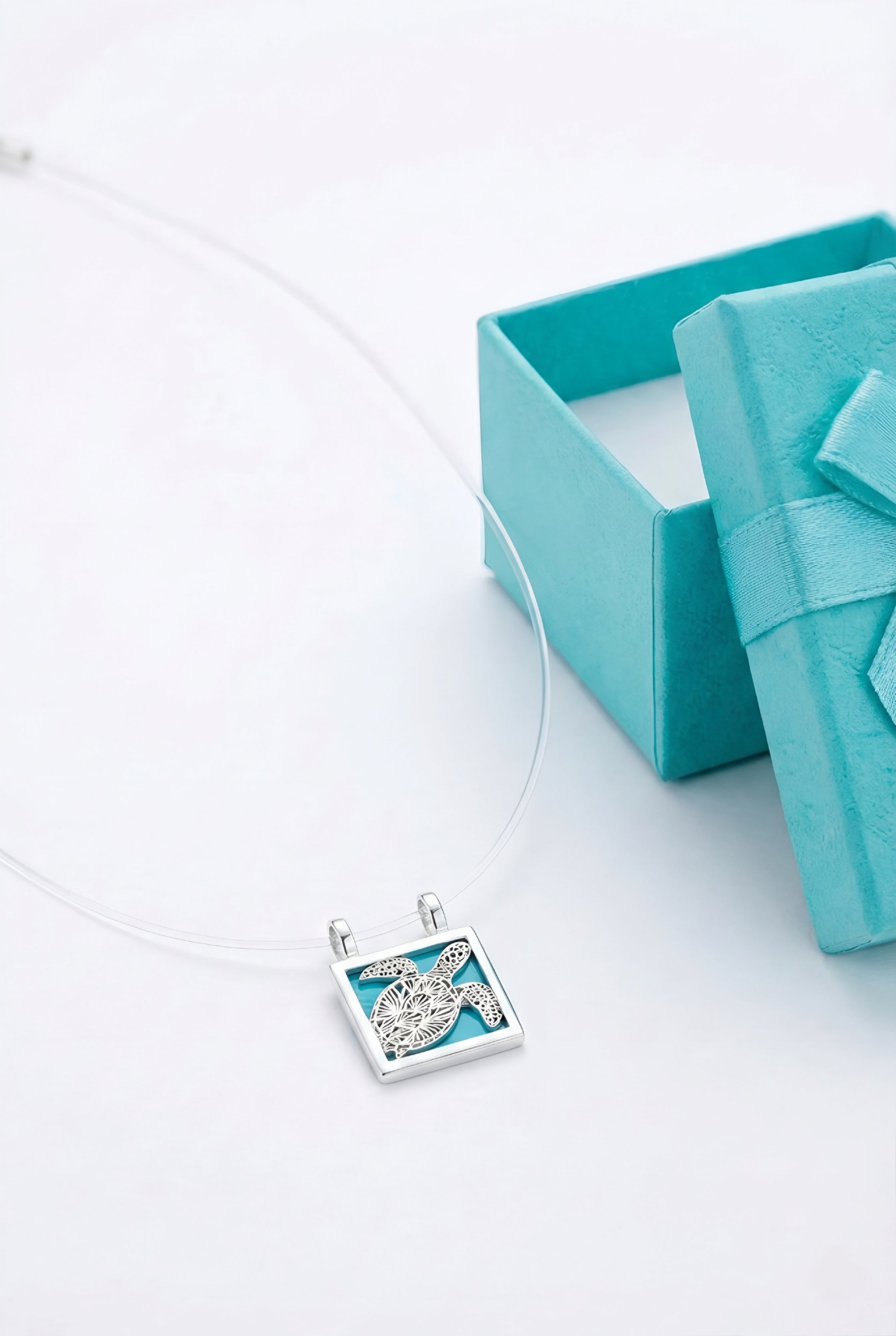 Colar Marine Shell Spirit of the Sea: Prata 925 & Turquesa