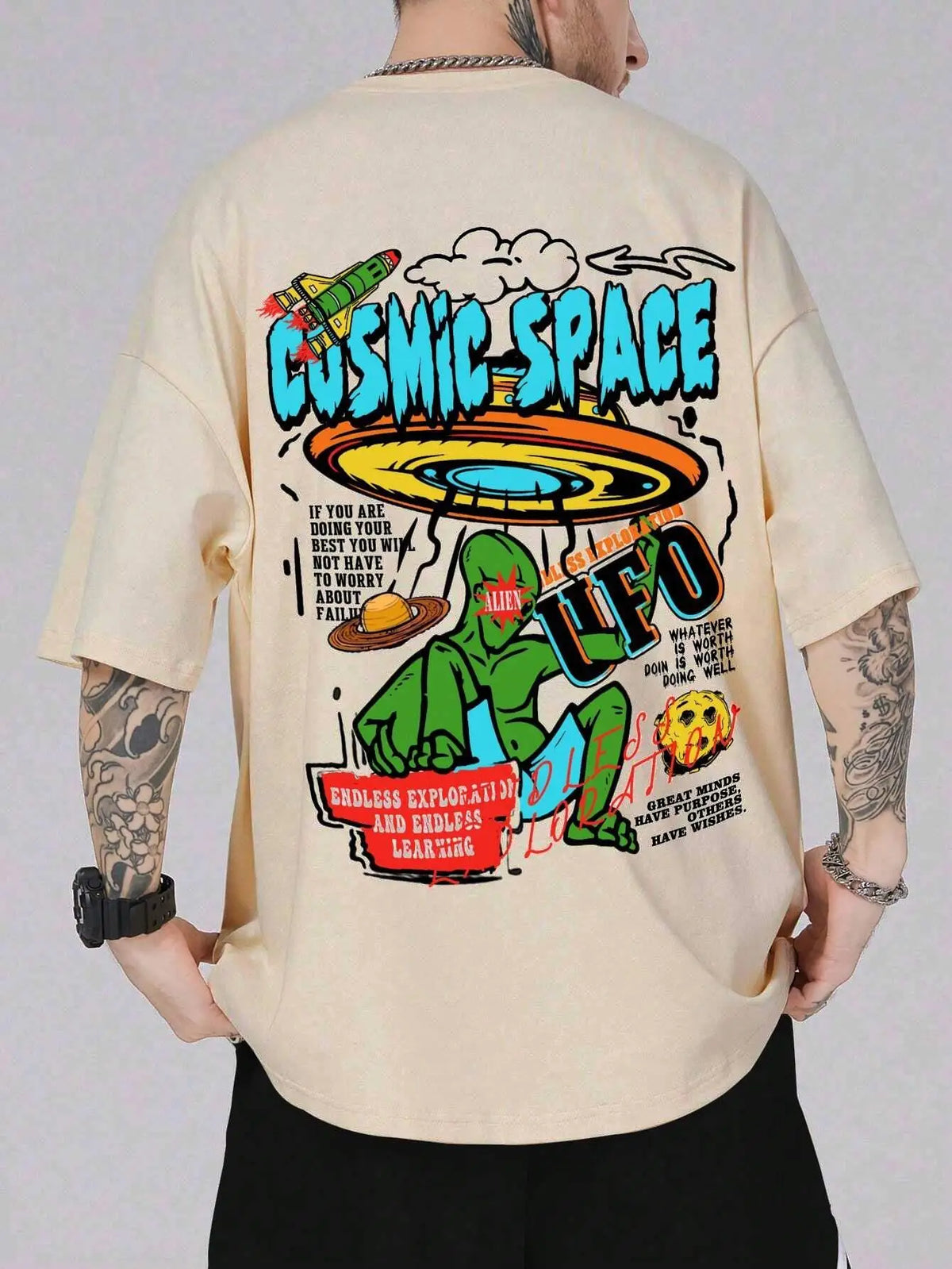 Camiseta UFOs e Aliens TEEKOSSC