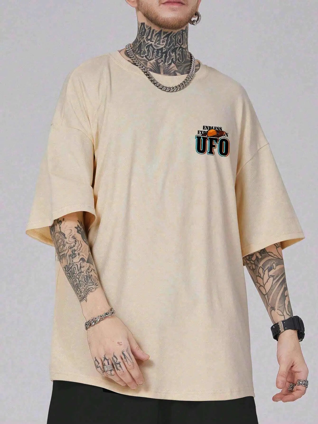 Camiseta UFOs e Aliens TEEKOSSC